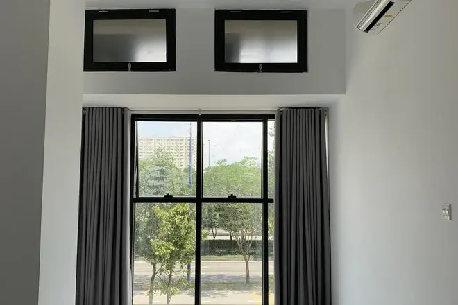 Cho thuê văn phòng 34m2 giá 8 triệu nội thất cơ bản sẵn 2 máy lạnh The Sun Avenue