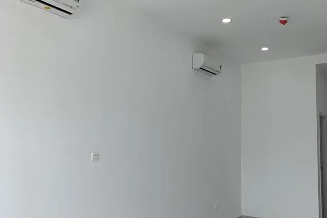 Cho thuê văn phòng 34m2 giá 8 triệu nội thất cơ bản sẵn 2 máy lạnh The Sun Avenue