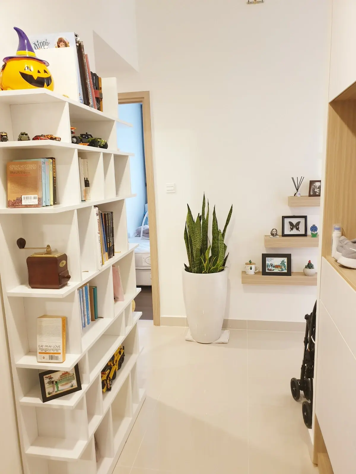 Bán căn hộ 2PN Full nội thất cao cấp The Sun Avenue Lầu cao view thoáng