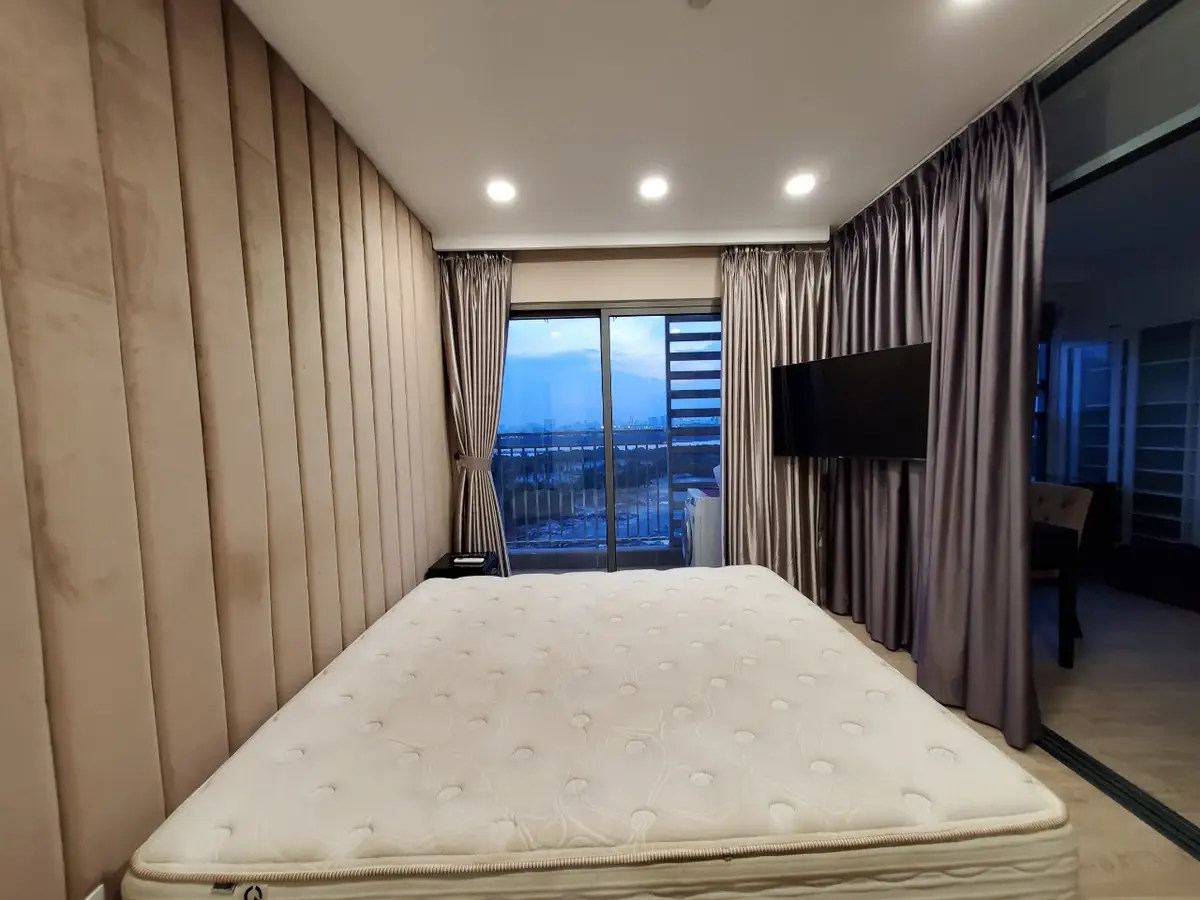 Cho thuê căn 3pn thiết kế thành 2pn nội thất cao cấp đẹp giá thuê 20 triệu căn góc