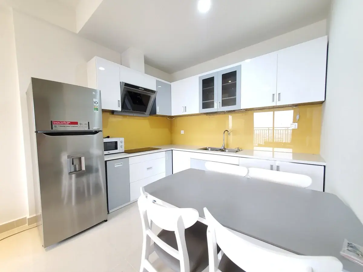 Căn hộ The Sun Avenue 2pn nhà đẹp giá thuê 17 triệu/tháng View Landmark 81