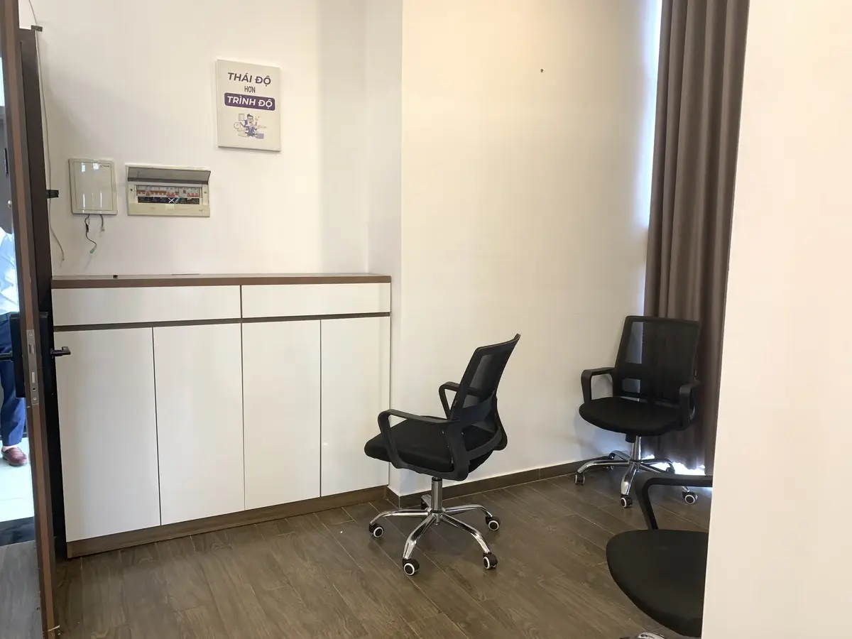 Giá cực tốt cho căn officetel full bàn ghế chỉ 13 triệu bao phí diện tích 56m2