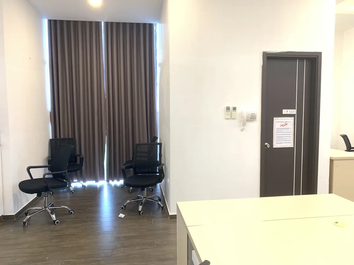 Giá cực tốt cho căn officetel full bàn ghế chỉ 13 triệu bao phí diện tích 56m2