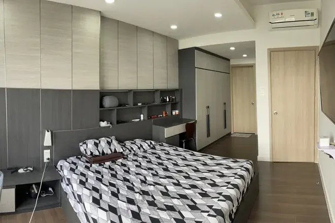 Bán căn 2 phòng ngủ giá TỐT 5 tỷ bao hết nội thất đầy đủ view sông mát mẻ