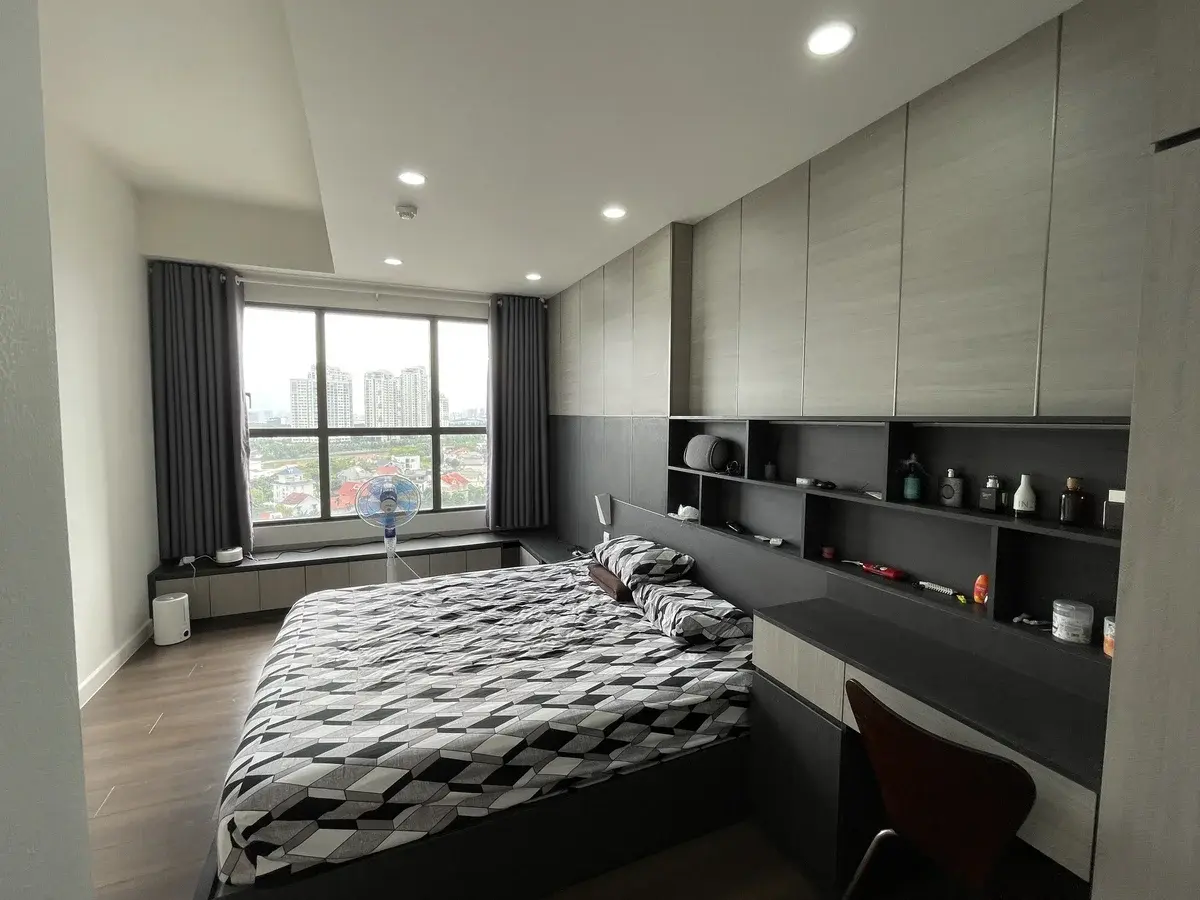 Bán căn 2 phòng ngủ giá TỐT 5 tỷ bao hết nội thất đầy đủ view sông mát mẻ