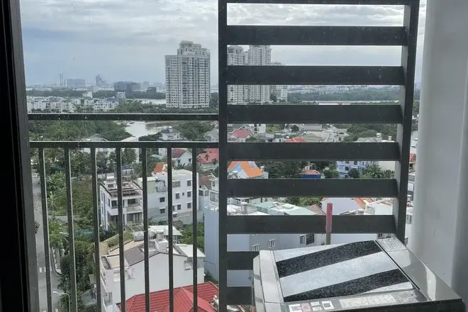 Bán căn 2 phòng ngủ giá TỐT 5 tỷ bao hết nội thất đầy đủ view sông mát mẻ