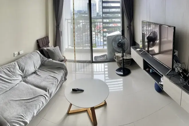 Bán căn 2 phòng ngủ giá TỐT 5 tỷ bao hết nội thất đầy đủ view sông mát mẻ