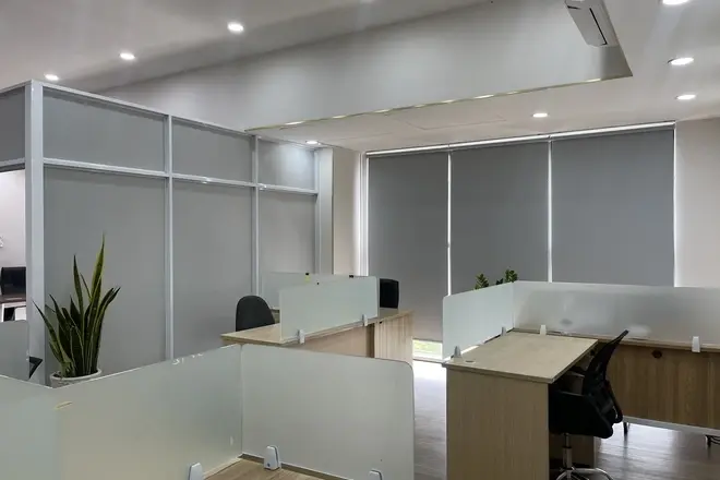 Văn phòng diện tích rộng 80m2 setup sẵn bàn ghế giá thuê 24,5 triệu bao phí