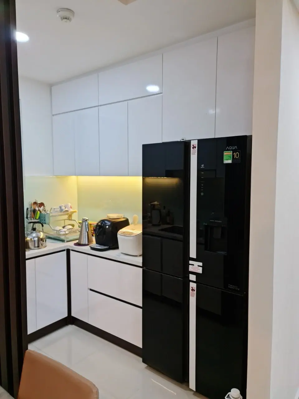 Bán căn hộ 3 phòng ngủ đầy đủ nội thất đẹp 96m2 giá 6,5 tỷ view sông
