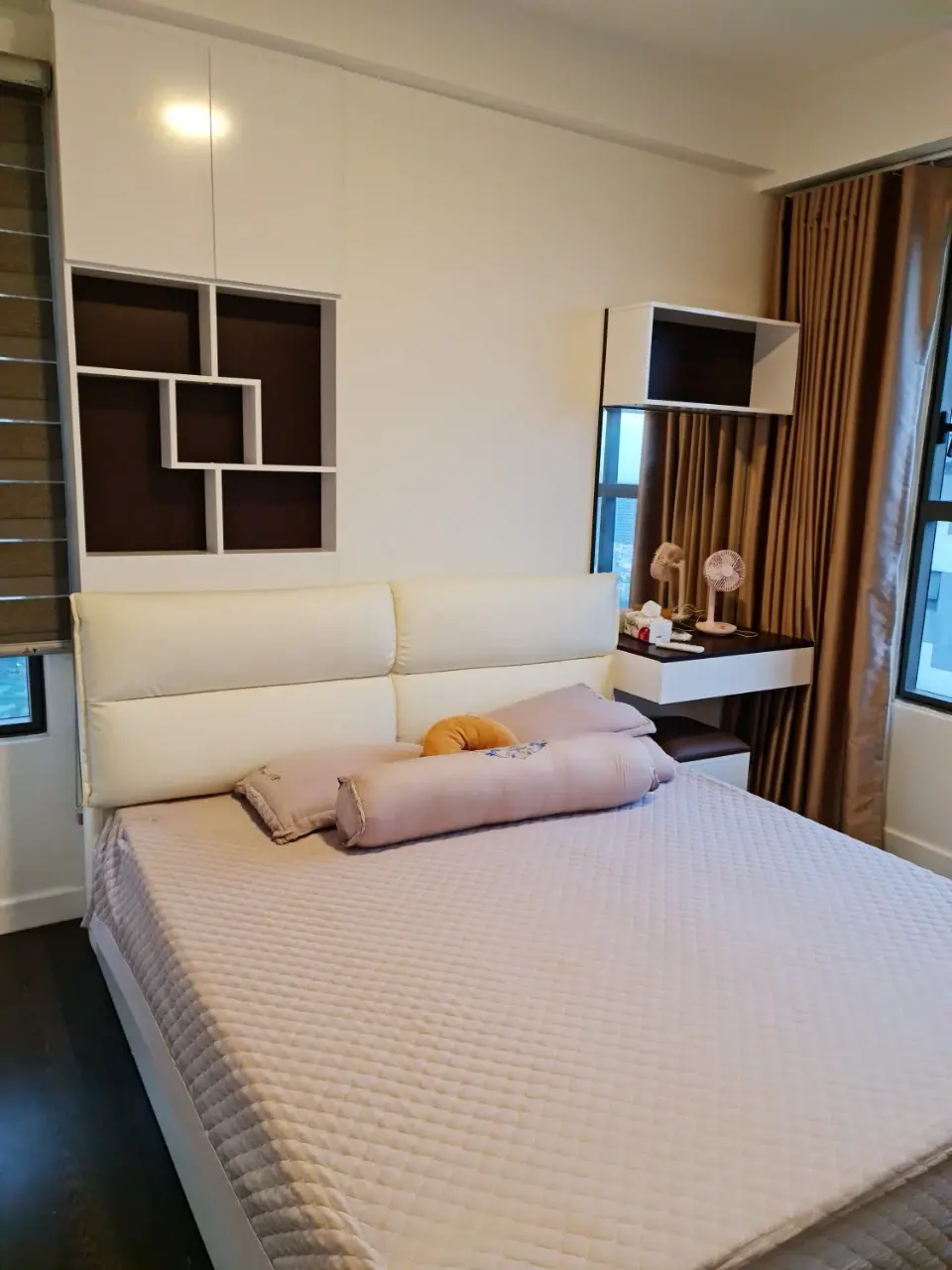 Bán căn hộ 3 phòng ngủ đầy đủ nội thất đẹp 96m2 giá 6,5 tỷ view sông