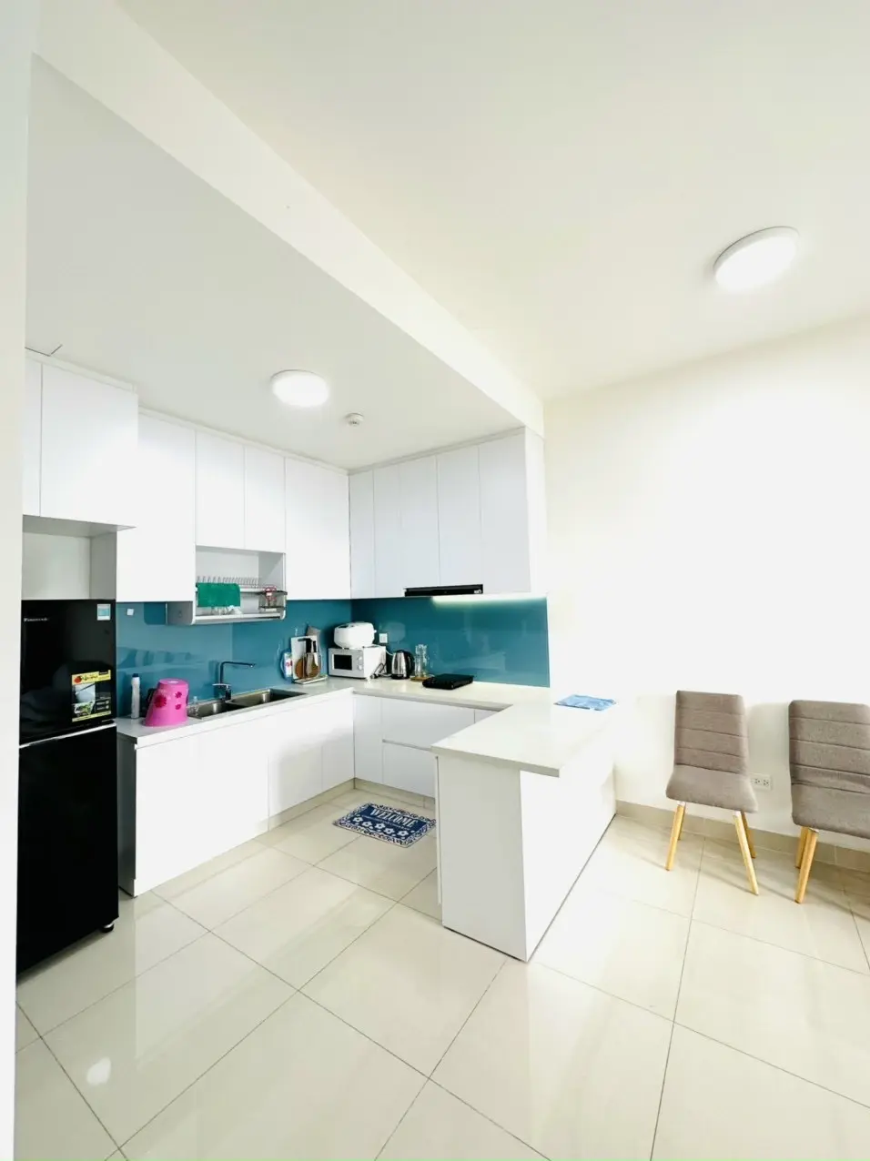 Cho thuê căn 2pn The Sun Avenue giá 17 triệu nội thất đầy đủ tháp trung tâm