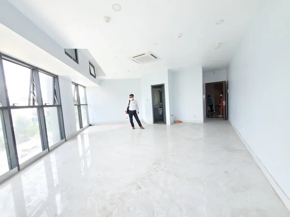 Chủ gửi cho thuê căn văn phòng The Sun Quận 2 50m2 giá 12 triệu căn góc