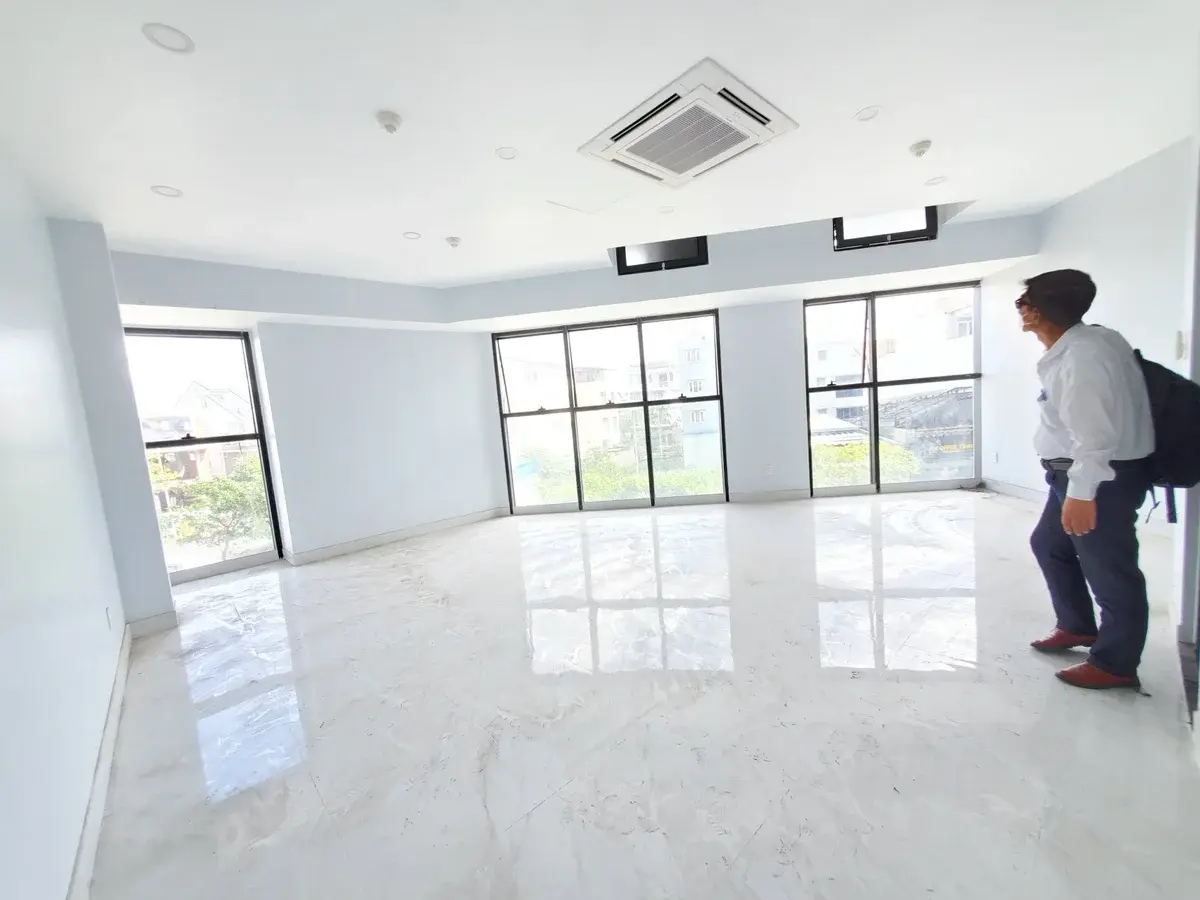 Chủ gửi cho thuê căn văn phòng The Sun Quận 2 50m2 giá 12 triệu căn góc