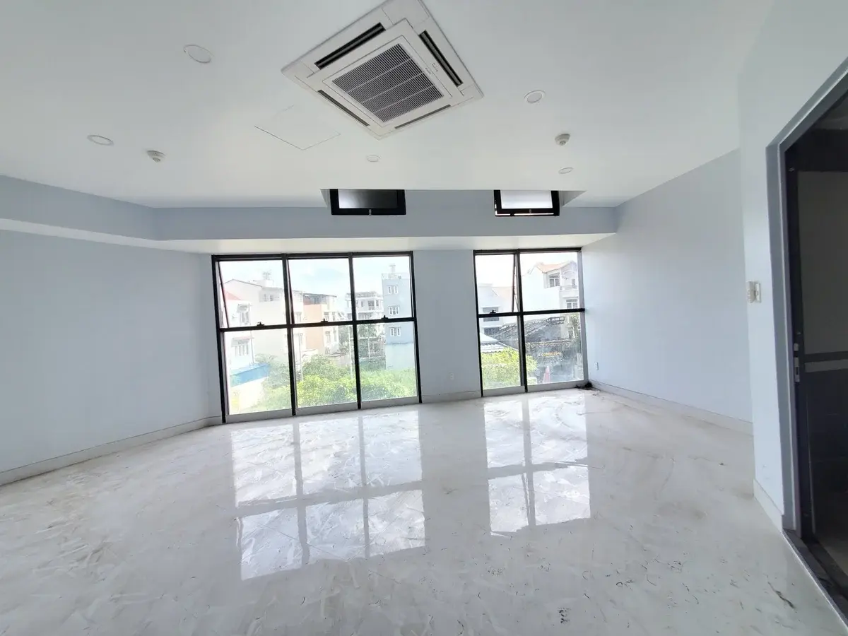 Chủ gửi cho thuê căn văn phòng The Sun Quận 2 50m2 giá 12 triệu căn góc