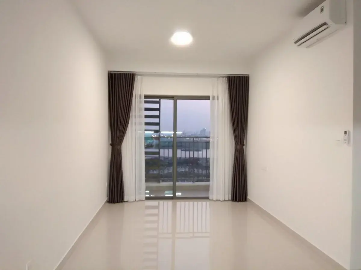 Cho thuê 2 phòng ngủ nội thất cơ bản giá 14 triệu ban công Tây Nam view sông