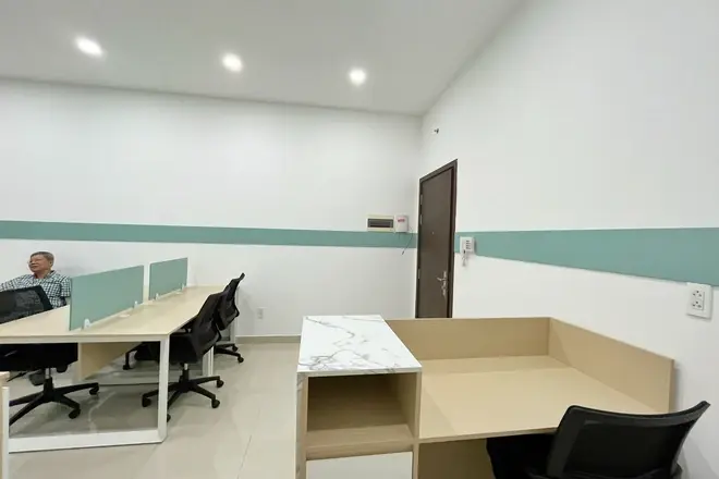 Văn phòng cho thuê full bàn ghế nhà đẹp mới giá tốt 12 triệu bao phí - 46m2