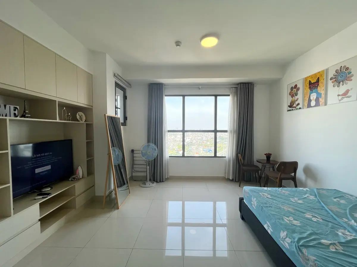 Chuyển nhượng căn hộ 31m2 The Sun Avenue giá 1,95 tỷ kèm nội thất