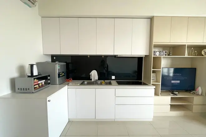 Chuyển nhượng căn hộ 31m2 The Sun Avenue giá 1,95 tỷ kèm nội thất