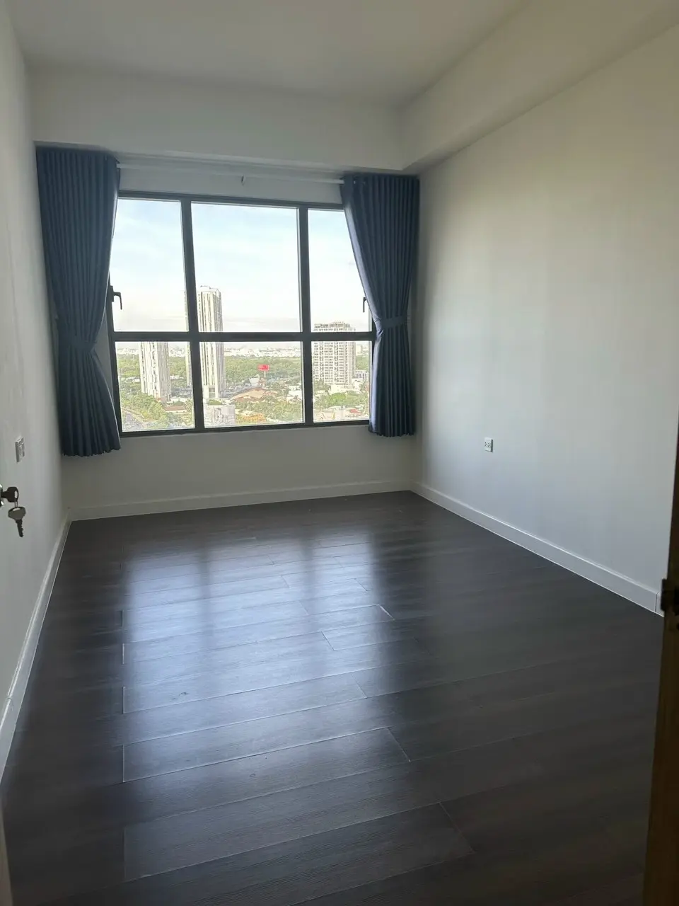 Căn hộ 3 phòng ngủ 80m2 cho thuê nội thất cơ bản giá tốt 15 triệu/tháng