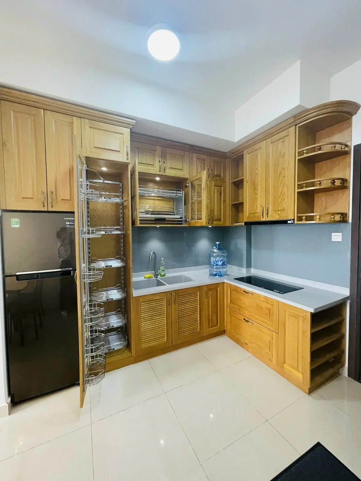 Cho thuê căn hộ 1pn+1 full nội thất giá 14 triệu view sông mát mẻ đón gió vào nhà