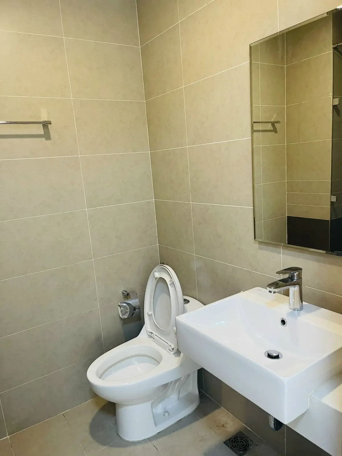 Cho thuê căn hộ 1pn+1 full nội thất giá 14 triệu view sông mát mẻ đón gió vào nhà