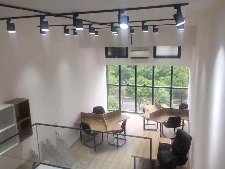 Văn phòng full bàn ghế The Sun Avenue giá 10 triệu bao phí 40m2 tháp trung tâm