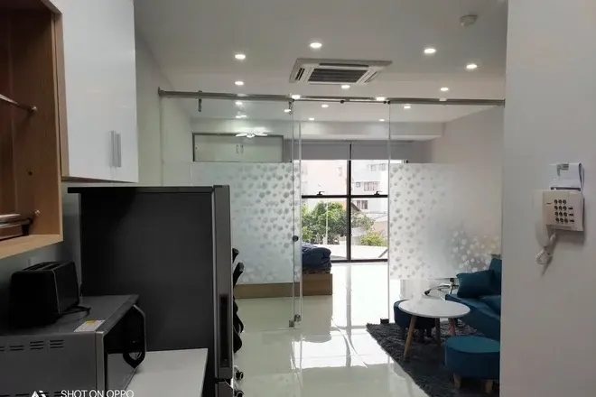 Studio The Sun Avenue cho thuê giá hợp lý 10 triệu full nội thất ngăn 1pn riêng