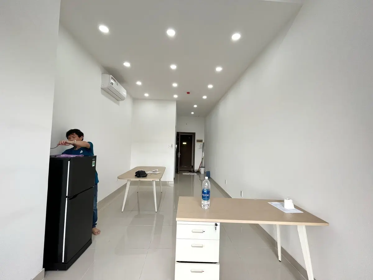 Officetel The Sun nội thất cơ bản cần cho thuê giá 9 triệu/ tháng 32m2 tháp trung tâm