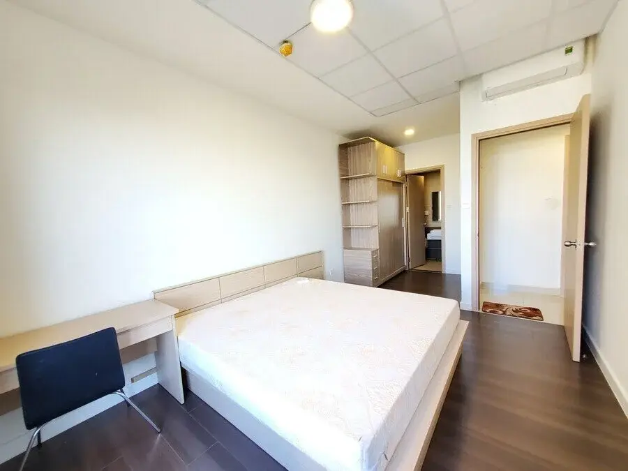 Cho thuê căn hộ 2pn nội thất cơ bản giá 14 triệu view Mai Chí Thọ tầng cao mát