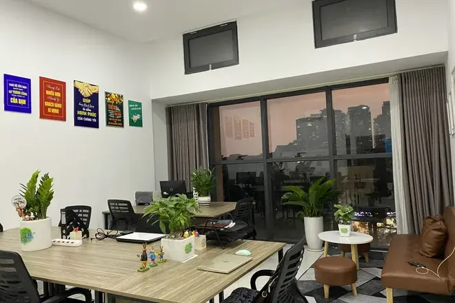 Văn phòng The Sun Avenue cho thuê 11 triệu diện tích 44m2 full bàn ghế