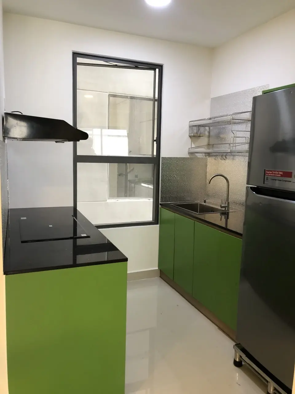 Mua bán căn hộ 2pn+1 The Sun Avenue sẵn hợp đồng thuê 4,6 tỷ full nội thất