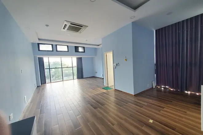 Cho thuê văn phòng The Sun Avenue giá 13 triệu bao phí 56m2 san gỗ full căn đẹp
