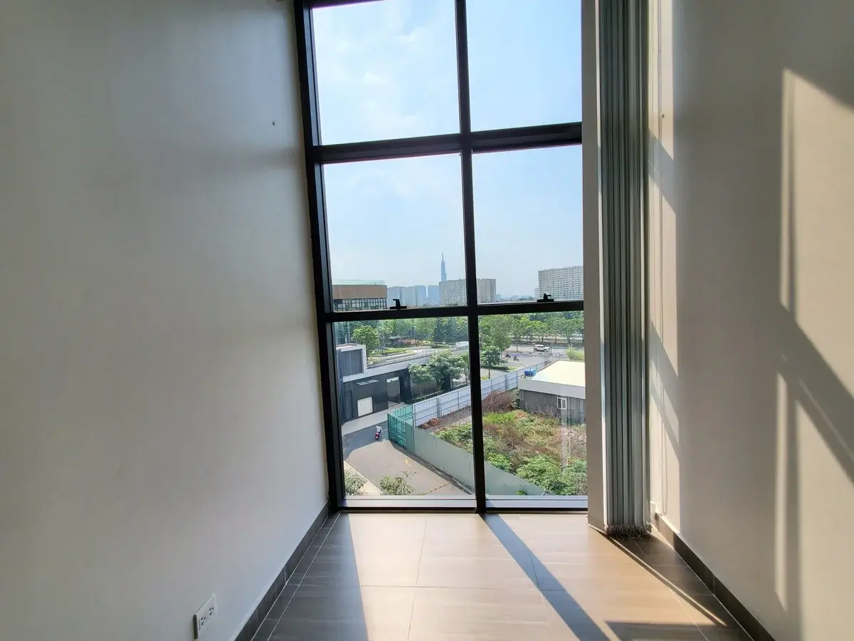 Văn phòng The Sun Avenue cho thuê giá 16 triệu 57m2 căn góc 2 mặt kính đẹp