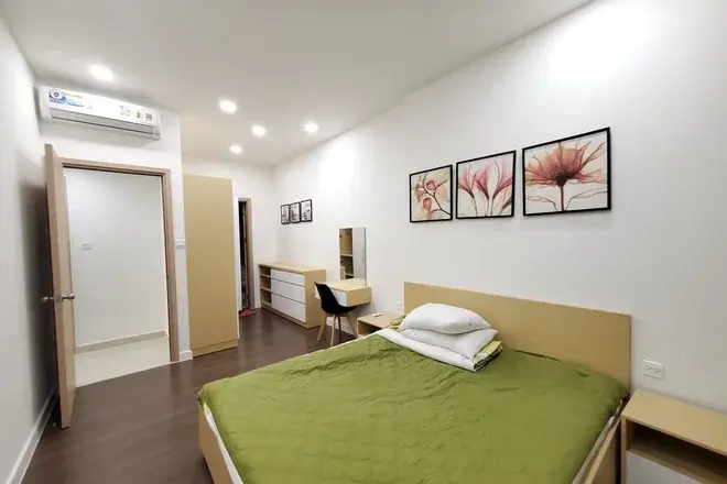 Cho thuê 2 phòng ngủ nội thất full nhà sạch mới giá 17 triệu bao phí view sông