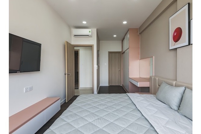 Cho thuê 2PN Nhà mới, tone sáng, lầu cao view sông The Sun Avenue Quận 2