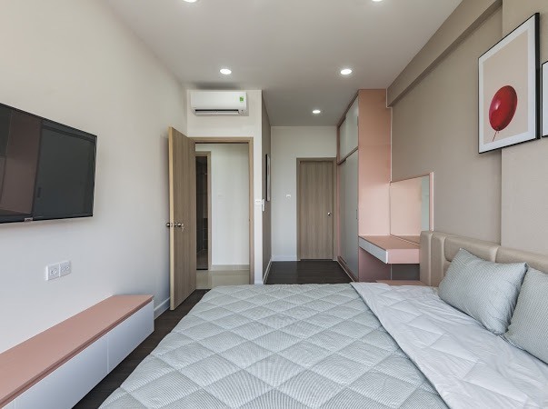 Cho thuê 2PN Nhà mới, tone sáng, lầu cao view sông The Sun Avenue Quận 2