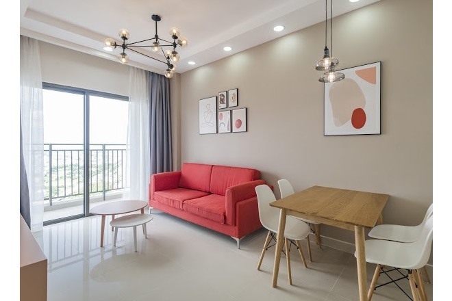 Cho thuê 2PN Nhà mới, tone sáng, lầu cao view sông The Sun Avenue Quận 2