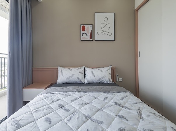 Cho thuê 2PN Nhà mới, tone sáng, lầu cao view sông The Sun Avenue Quận 2