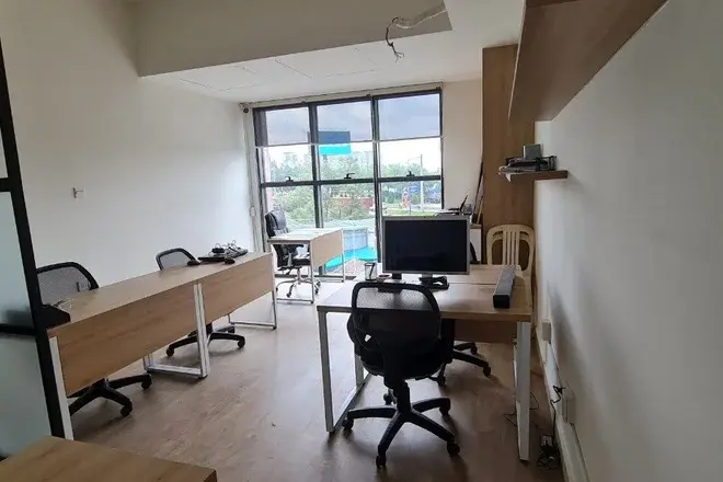 Cho thuê văn phòng full bàn ghế giá 10 triệu bao phí diện tích 35m2