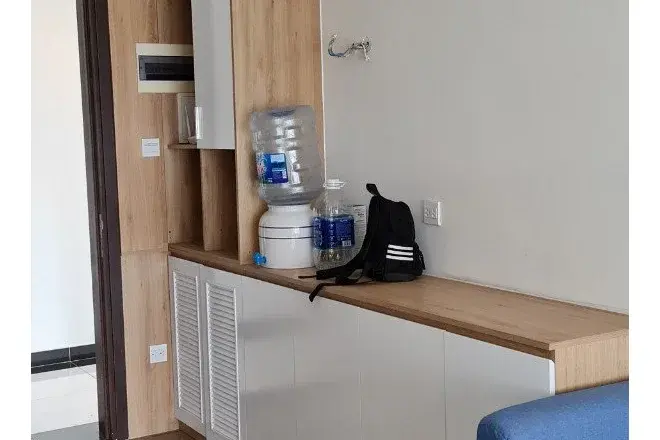 Cho thuê văn phòng full bàn ghế giá 10 triệu bao phí diện tích 35m2