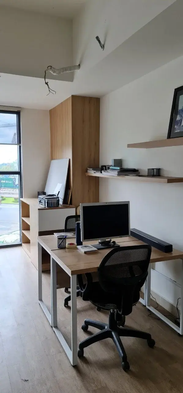 Cho thuê văn phòng full bàn ghế giá 10 triệu bao phí diện tích 35m2