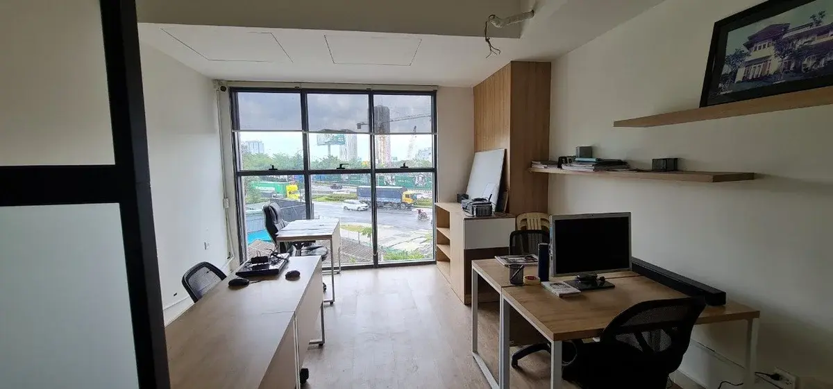 Cho thuê văn phòng full bàn ghế giá 10 triệu bao phí diện tích 35m2