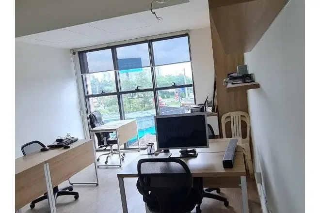 Cho thuê văn phòng full bàn ghế giá 10 triệu bao phí diện tích 35m2