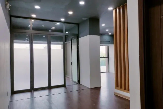 Văn phòng The Sun Avenue cho thuê diện tích rộng 83m2 giá 20 triệu nhà trống