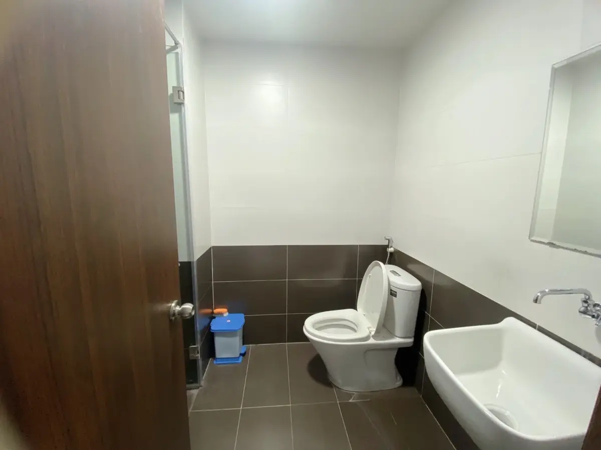 Cho thuê văn phòng 47m2 giá 11 triệu bao phí view mặt sau yên tĩnh mát