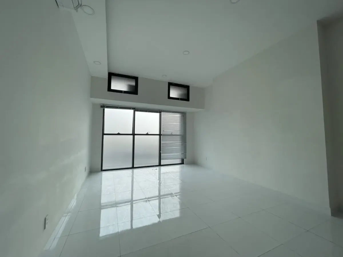 Cho thuê văn phòng 47m2 giá 11 triệu bao phí view mặt sau yên tĩnh mát