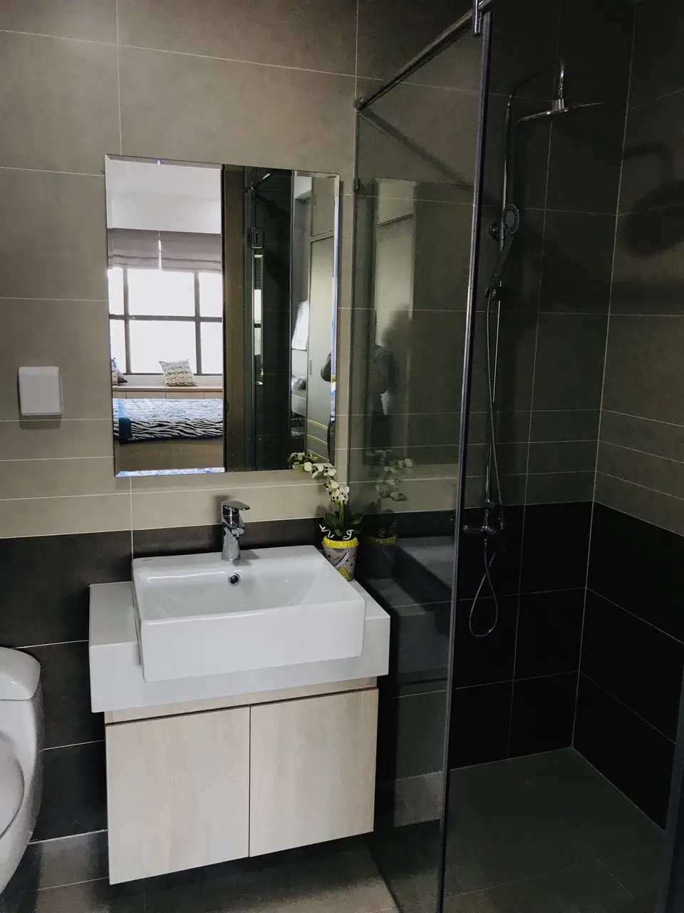 Cho thuê 2pn The Sun Avenue giá 17 triệu bao phí 76m2 view sông mát mẻ