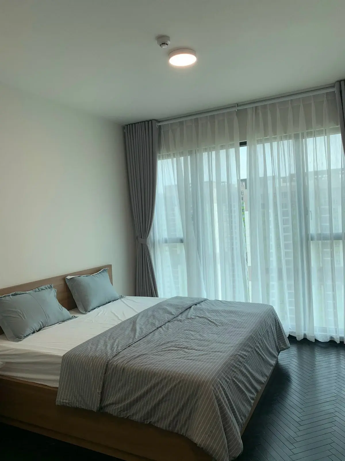 Cho thuê căn 3PN diện tích 133m2 sky Loft Duplex giá 37 triệu Feliz En Vista