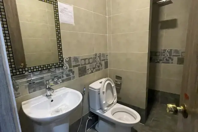 Cho Thuê Officetel 44m2 Nội Thất cơ bản có máy lạnh âm Trần The Sun Avenue