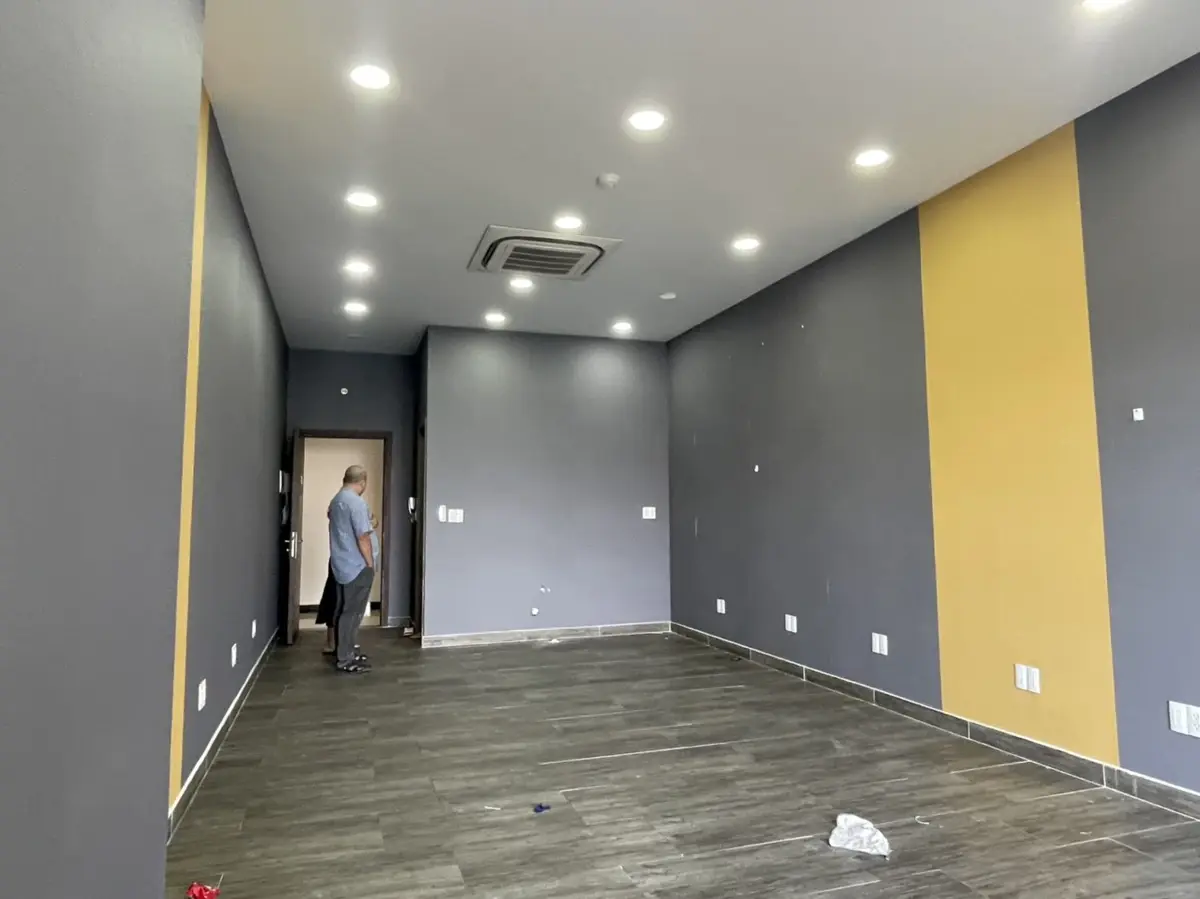 Cho Thuê Officetel 44m2 Nội Thất cơ bản có máy lạnh âm Trần The Sun Avenue